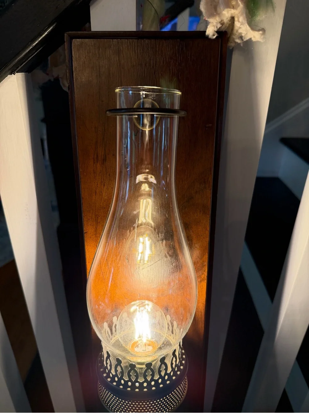 Amazing Vintage Wood Wall Sconce with Clear Glass Chimney